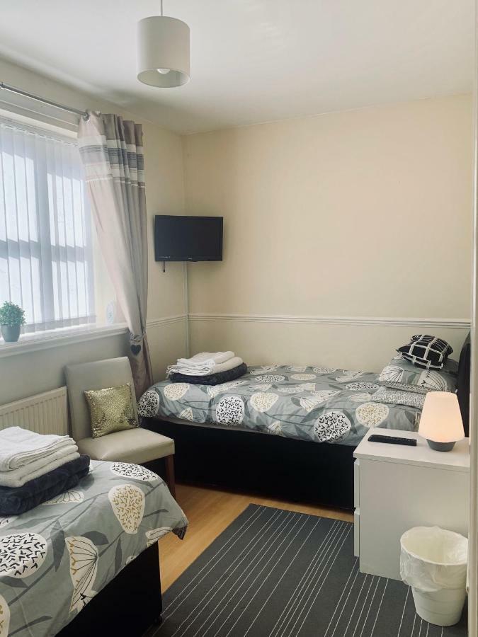 Be My Guest Liverpool - Ground Floor Apartment With Parking المظهر الخارجي الصورة